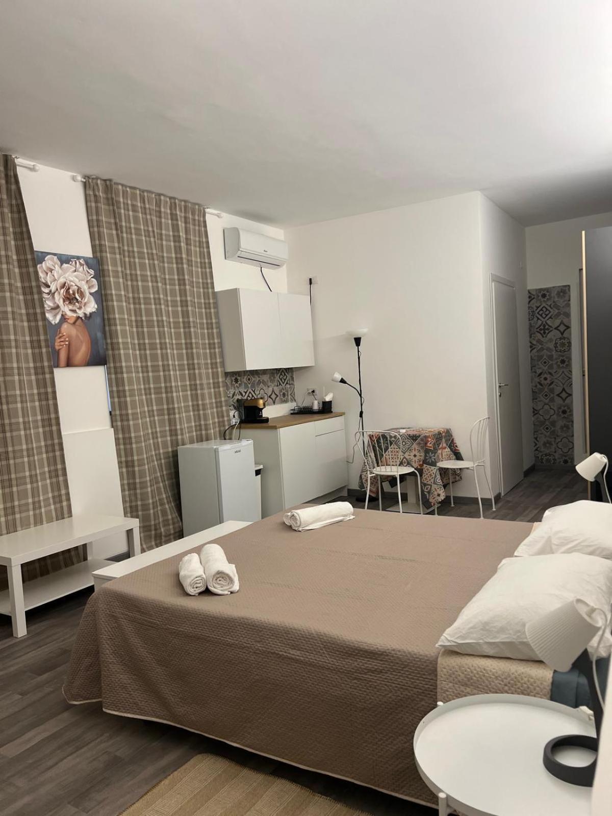 Home Restaurant hostel Giardini-Naxos Extérieur photo